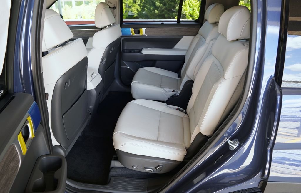New 2026 Atlantis Blue Hyundai Limited image 49