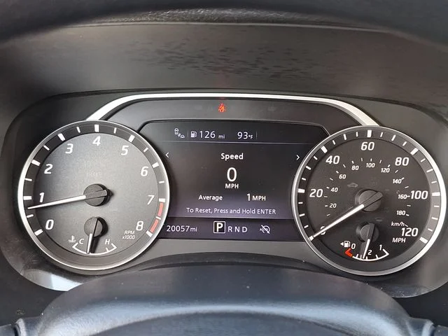 Used 2024 Gray Nissan S image 15