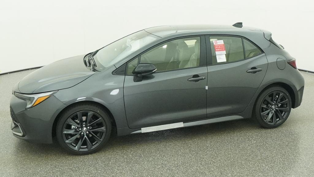 New 2026 Magnetic Gray Meta Toyota XSE image 28