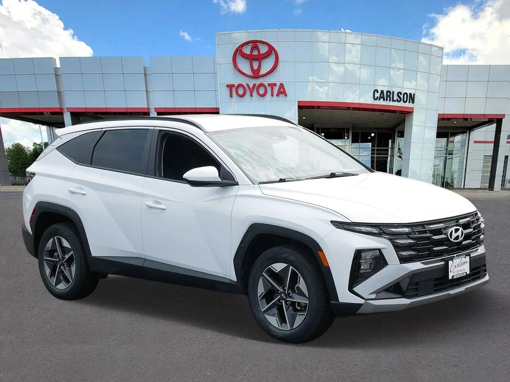 Used 2025 Hyundai Tucson SEL with VIN 5NMJBCDE6SH459820 for sale in Minneapolis, Minnesota