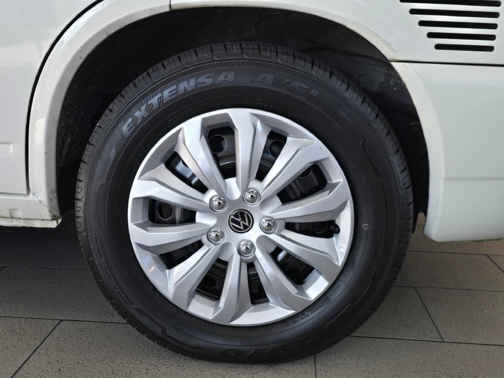 Used 2001  Volkswagen GLS image 31