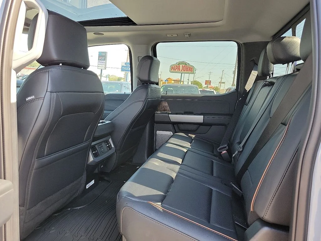New 2026 Glacier Gray Metallic Tri-Coat Ford F-250® Lariat® image 9