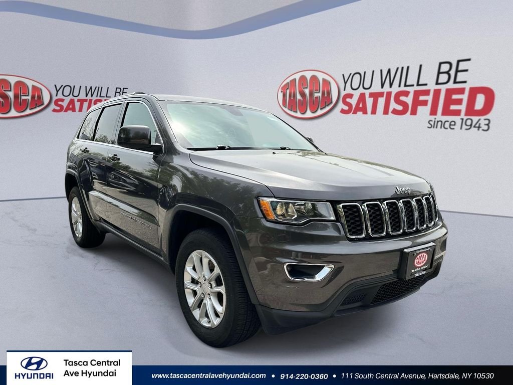 Used 2021 Gray Jeep Laredo E image 1