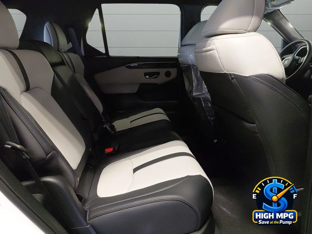 New 2026 Platinum White Pearl Honda TrailSport Elite image 10