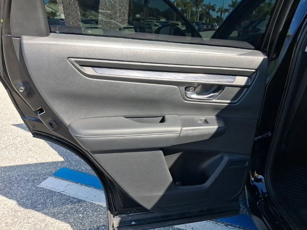 Used 2024  Honda LX image 22