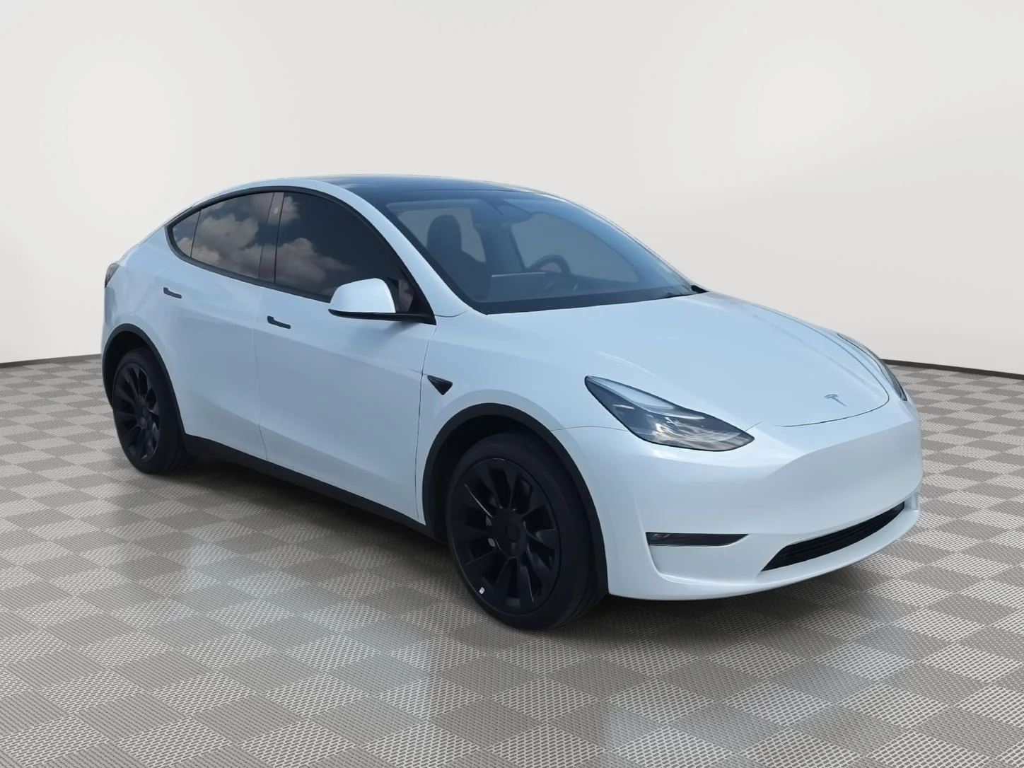 Used 2023 WHITE Tesla Long Range image 1