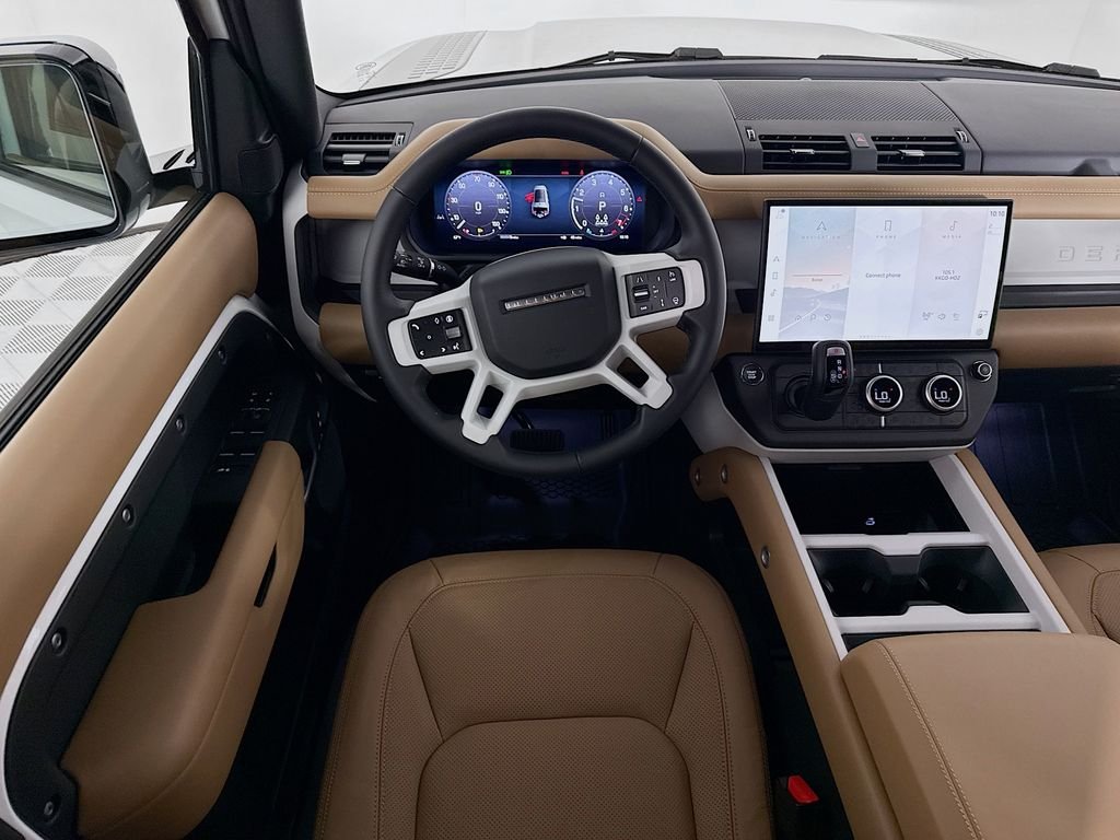 New 2026 Fuji White Land Rover S image 19