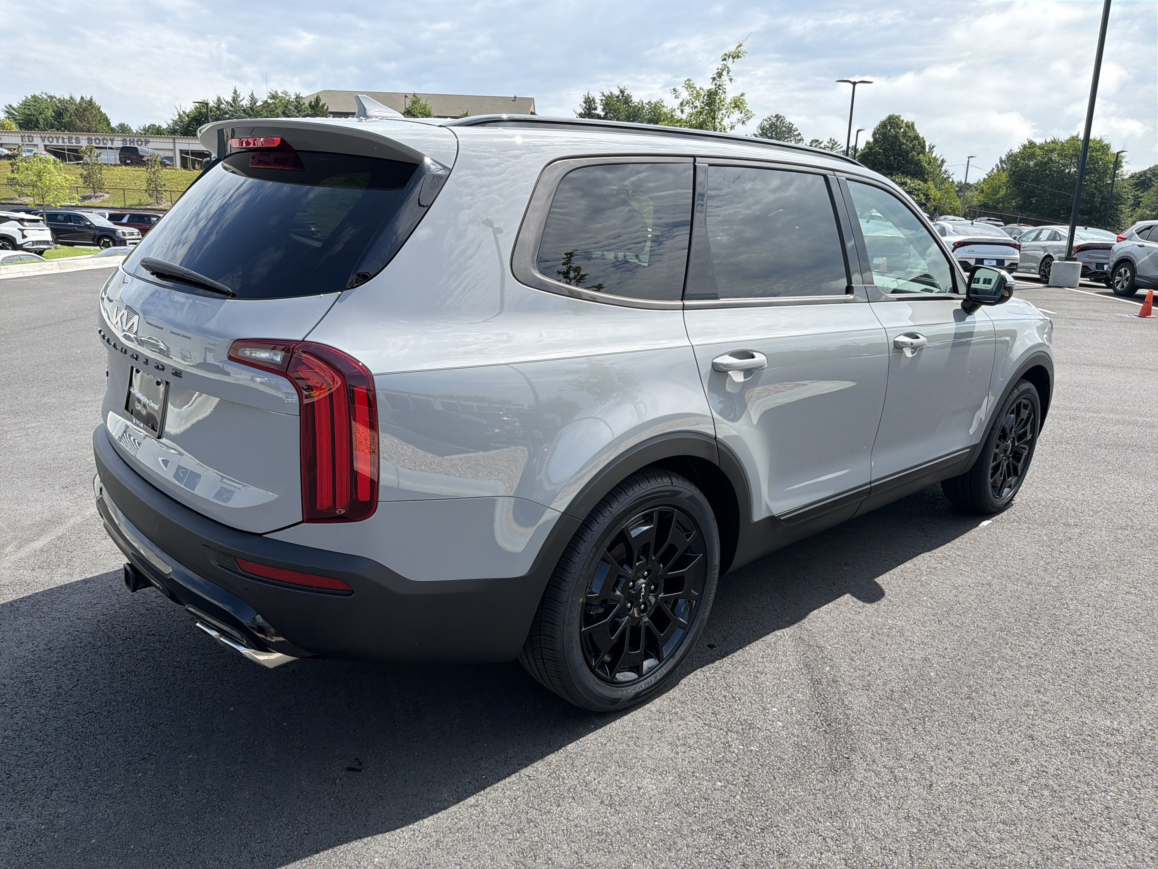 Certified Used 2022 Wolf Gray Kia SX image 7