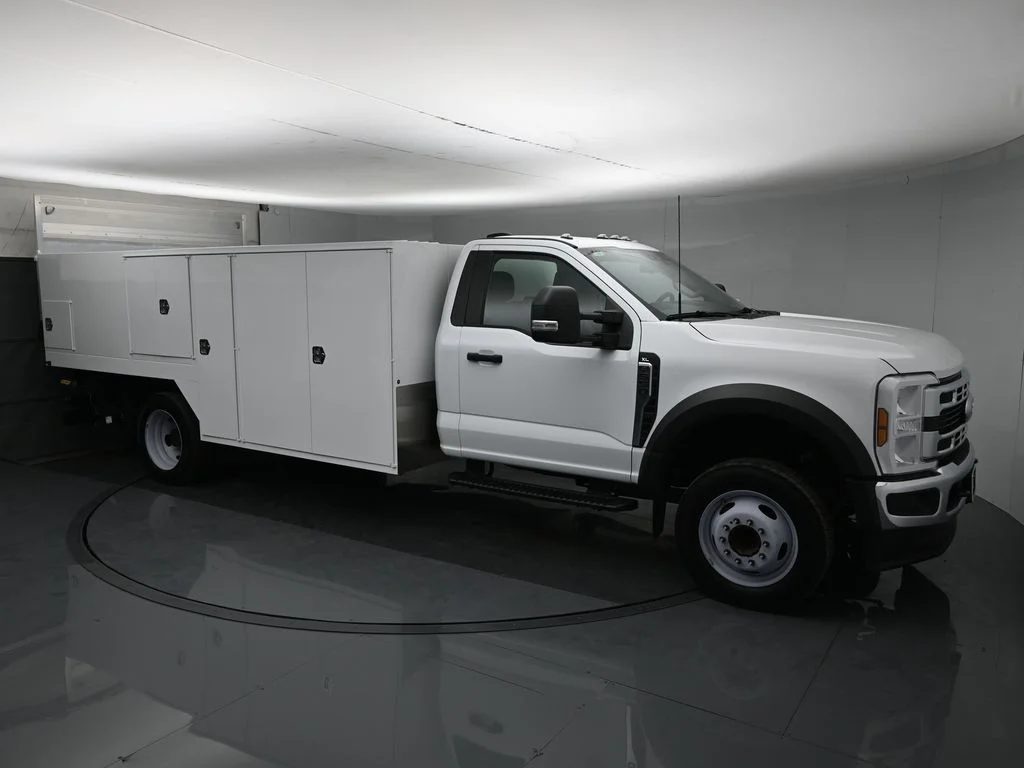 2025 Ford F-550 XL Regular Cab 193-In DRW's photo