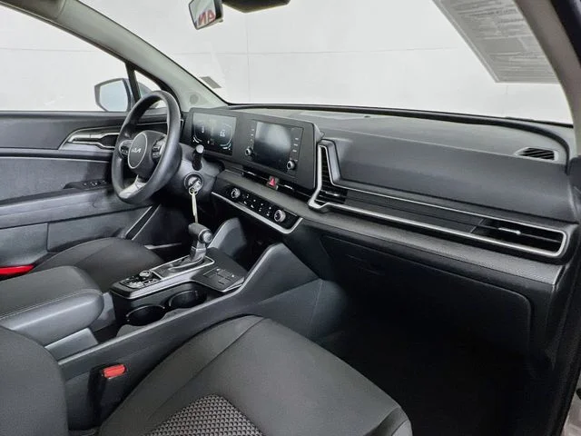 2023 Kia Sportage LX - Photo 35