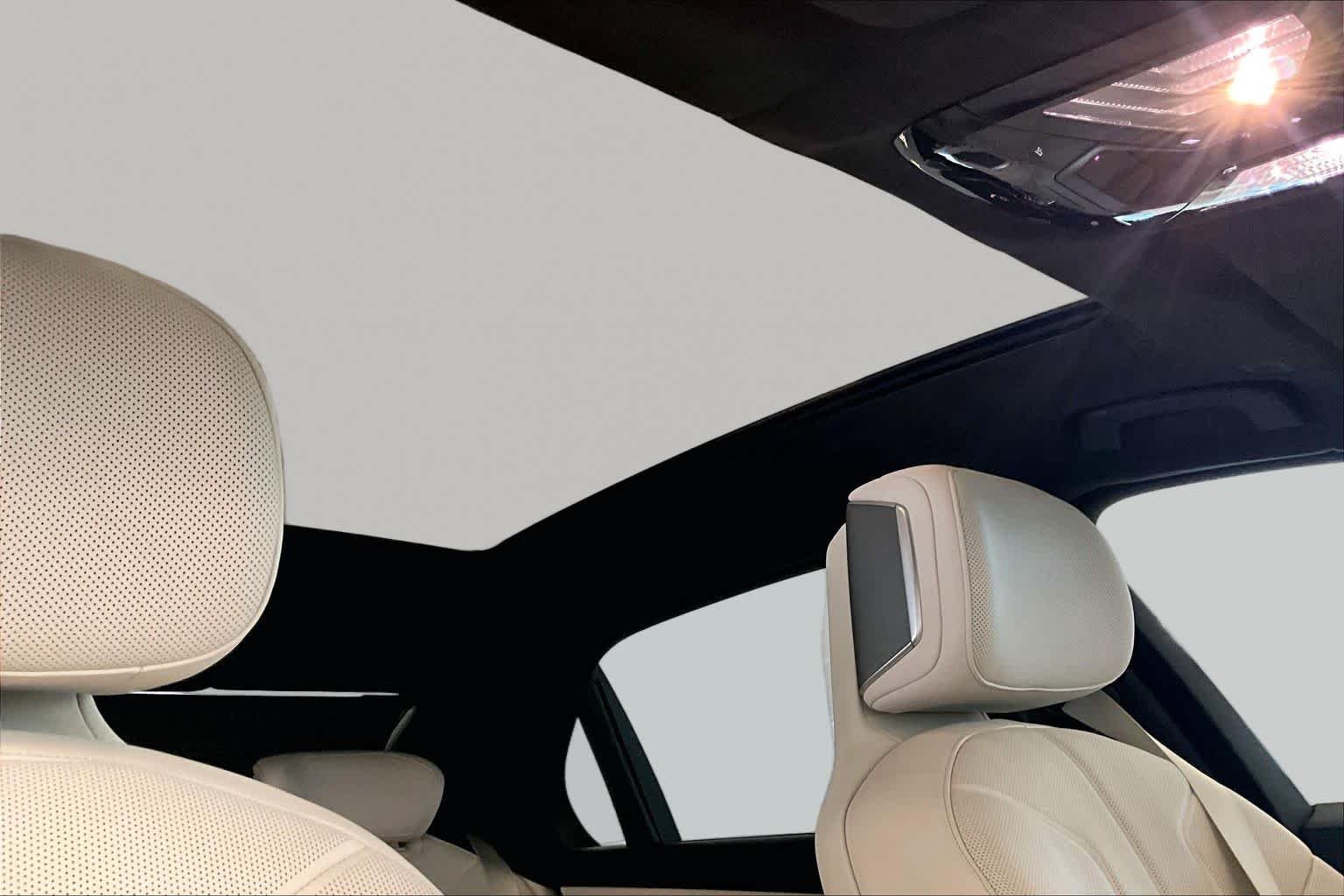Used 2024 Brooklyn Grey Metallic BMW xDrive60 image 13