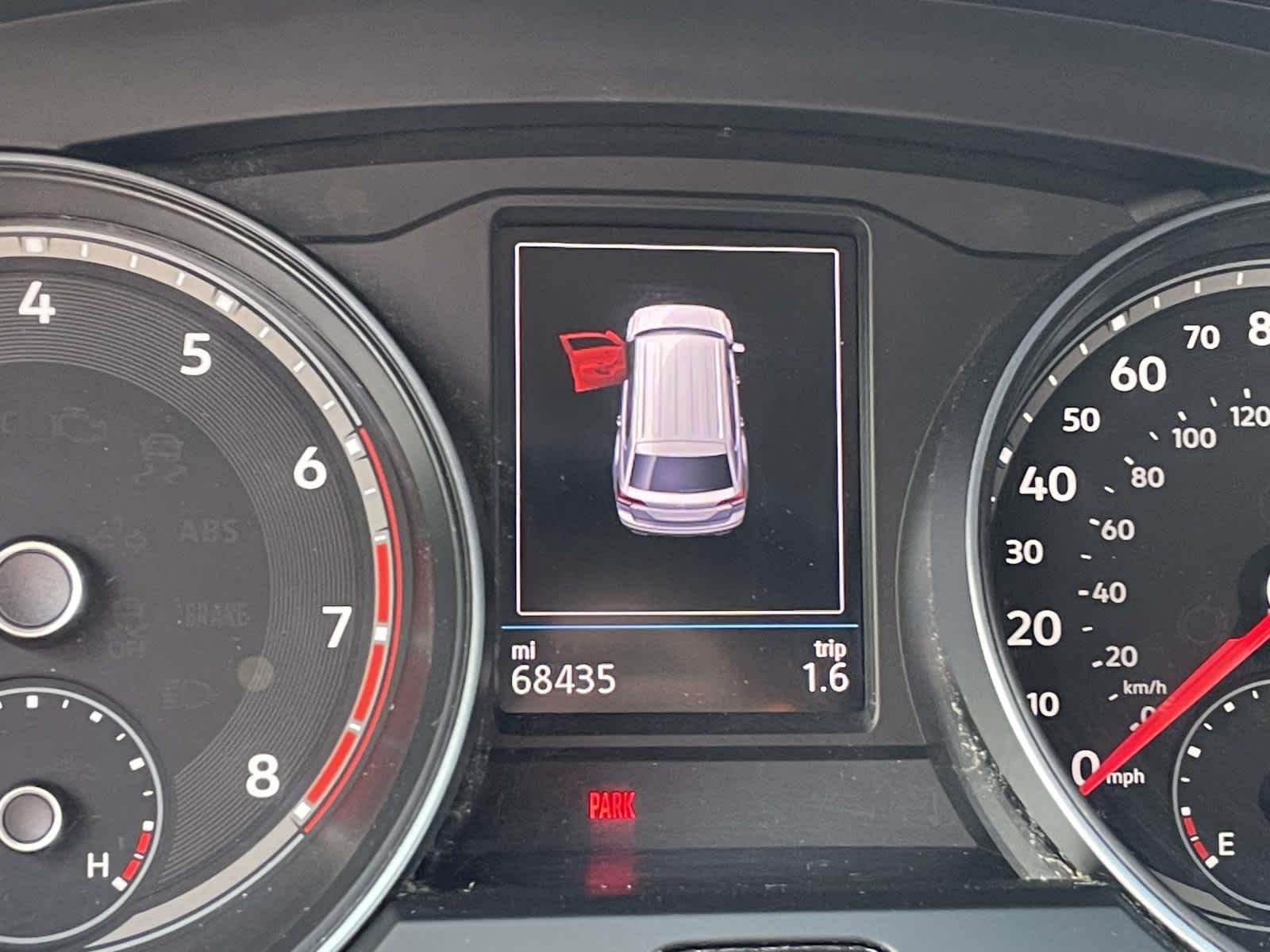 Used 2018 Pure White Volkswagen 3.6L V6 SE image 35