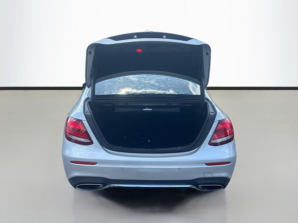 Used 2018  Mercedes-Benz E 300 image 9