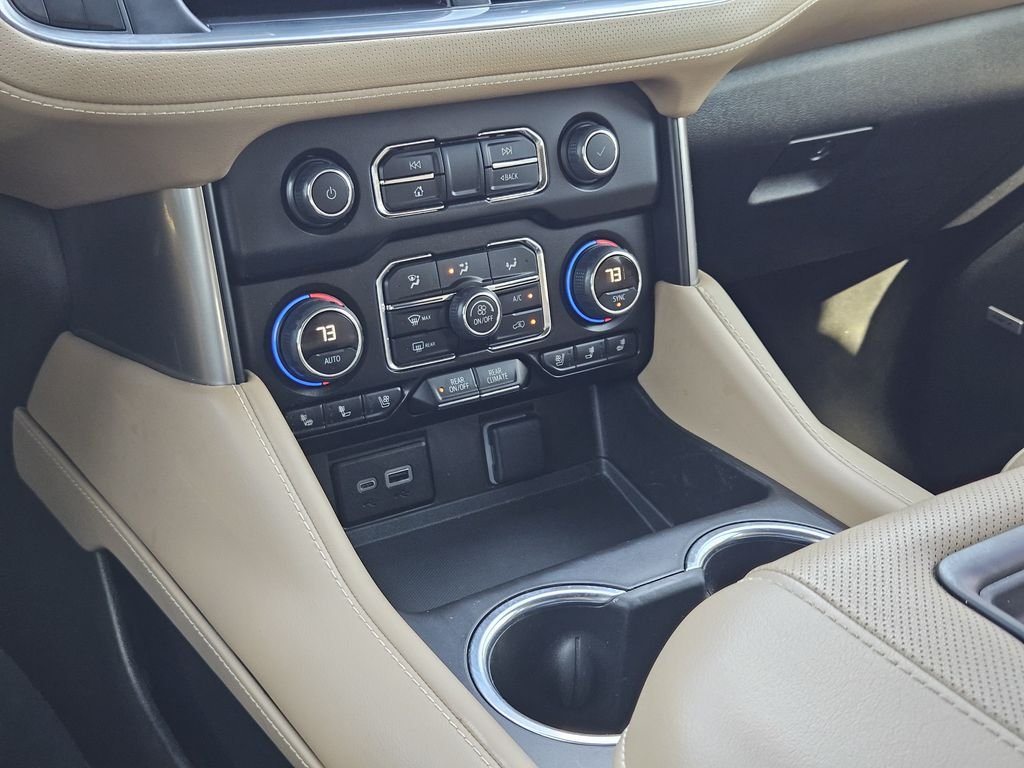 Used 2023 White Chevrolet Premier image 21