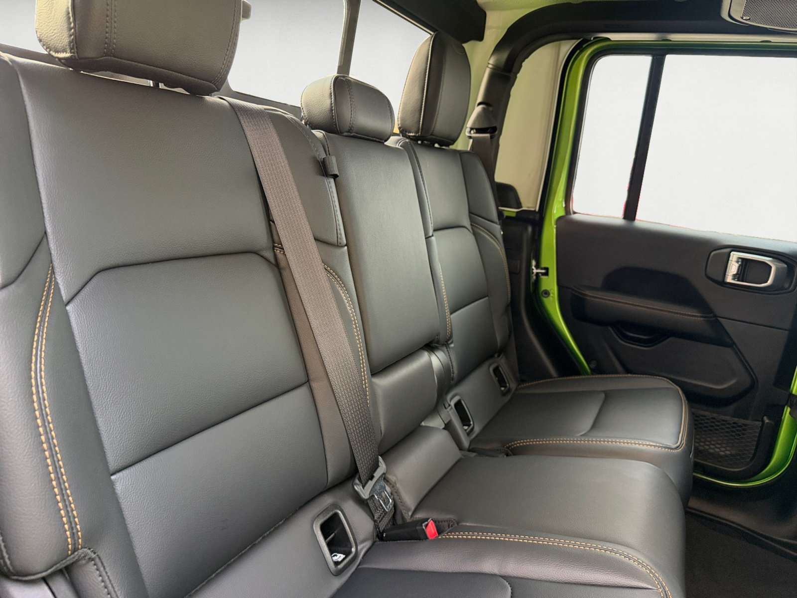 Certified Used 2026 Mojito! Clearcoat Jeep Texas Trail image 18
