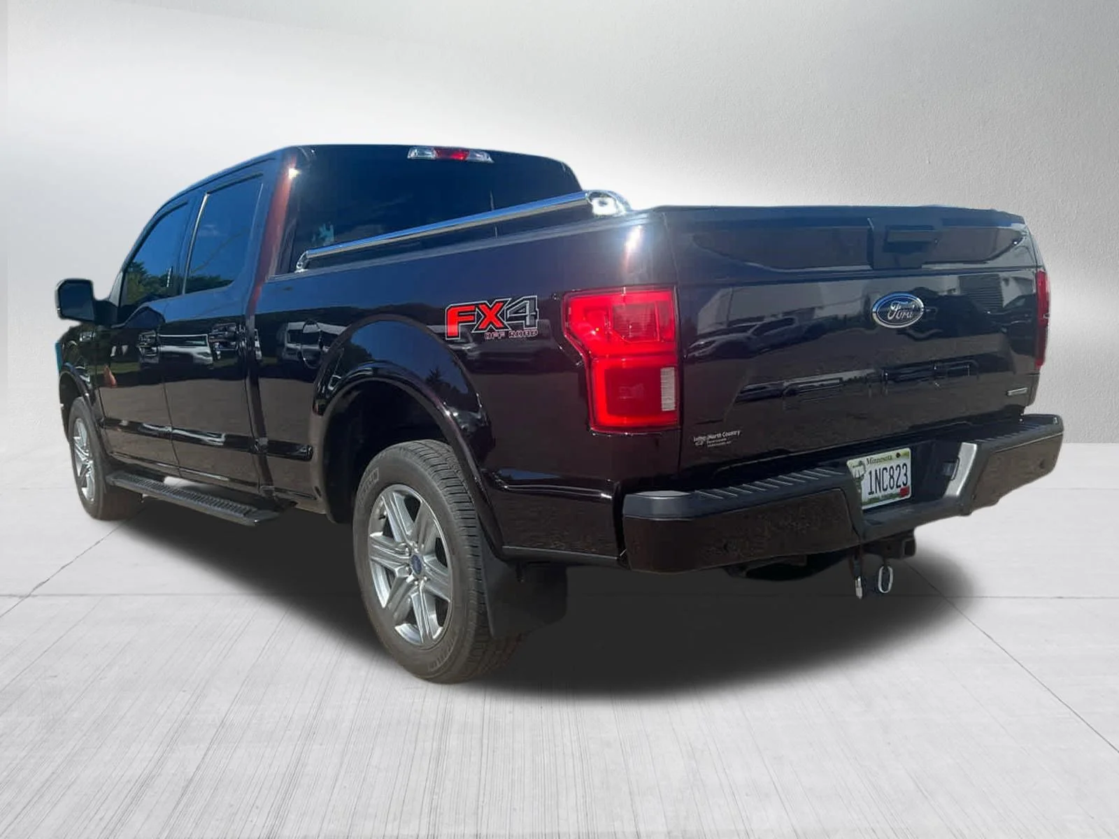 Used 2018 Magma Red Metallic Ford XLT image 5