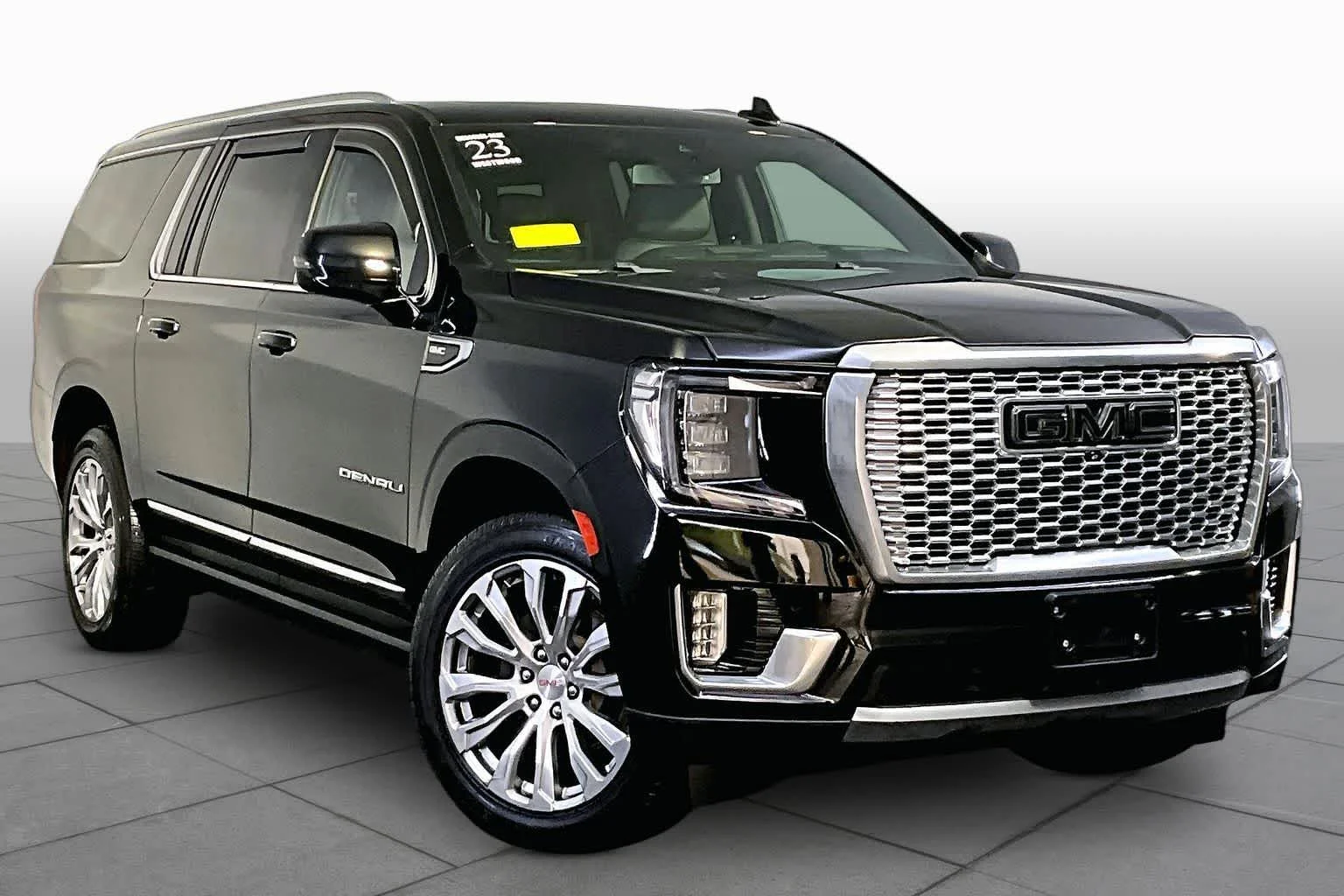 Used 2023 Onyx Black GMC Denali image 5