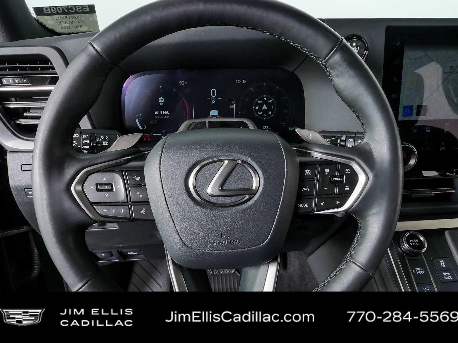 Used 2024  Lexus GX 550 Luxury image 9