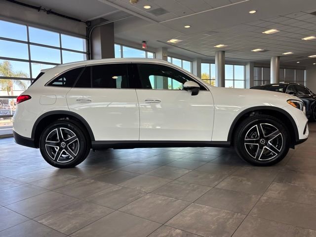 New 2026 Polar White Mercedes-Benz GLC 300 image 30