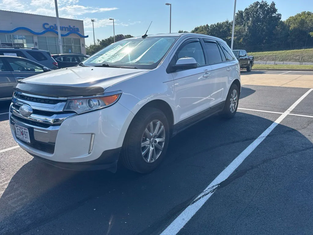 Used 2013 White Ford SEL image 2