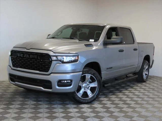 2025 RAM 1500 Tradesman 4x4 Crew Cab 5'7's photo