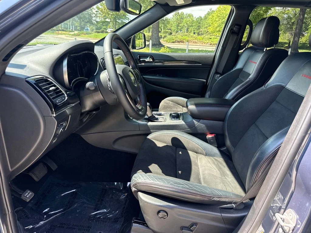 Used 2021 Slate Blue Jeep Trailhawk image 12