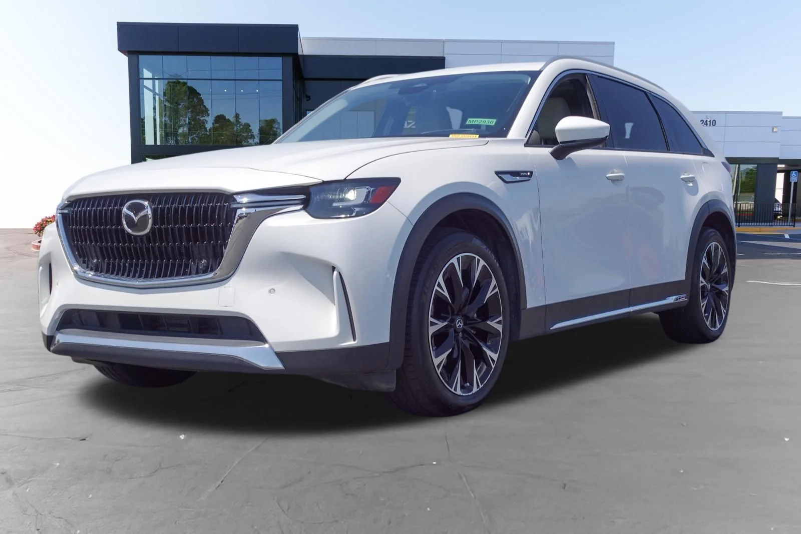 Certified Used 2024 Rhodium White Premium Mazda Premium image 9