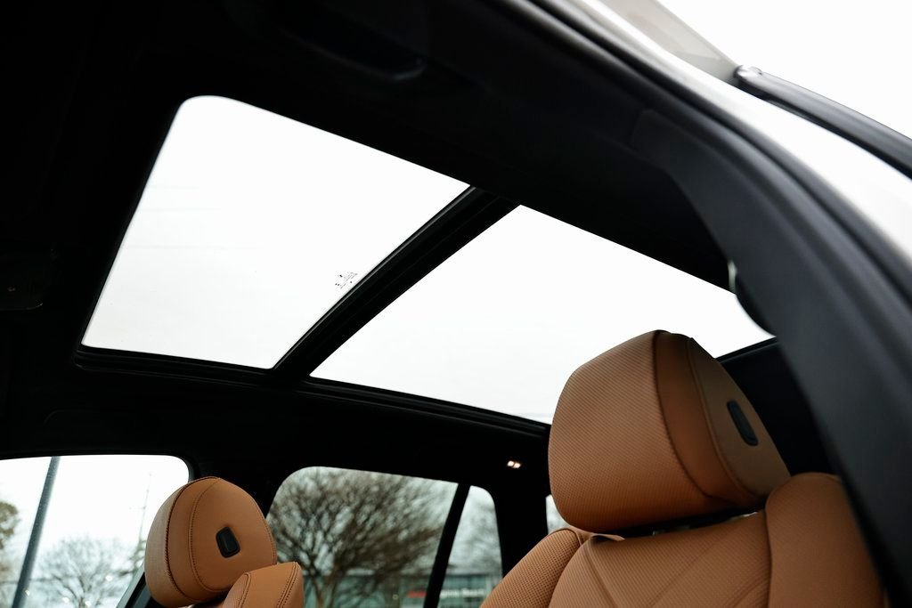 New 2026 Mineral White Metallic BMW sDrive40i image 14