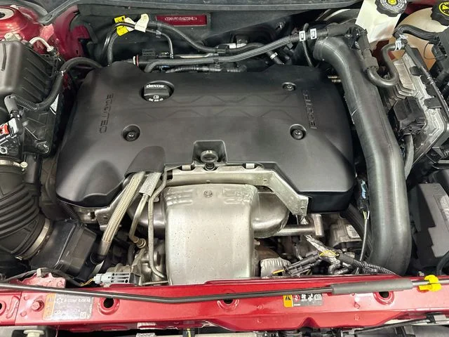 Used 2019 Red Chevrolet Premier image 32