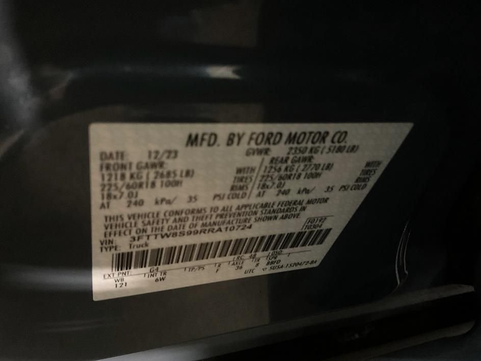 Used 2024 Gray Ford Lariat image 33