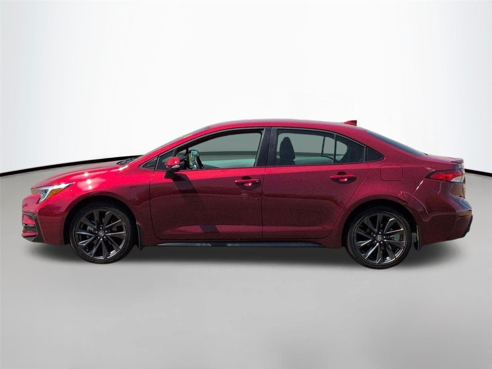 Used 2025 Ruby Flare Pearl Toyota SE image 2