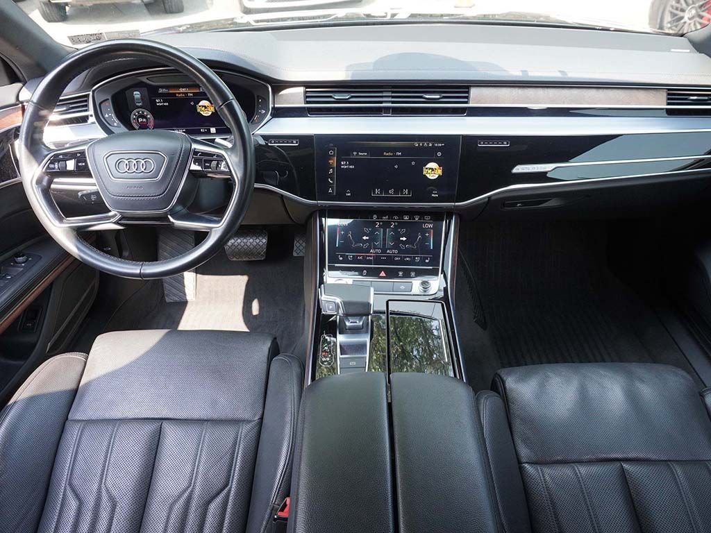 Used 2020 Black Audi 4.0 image 36
