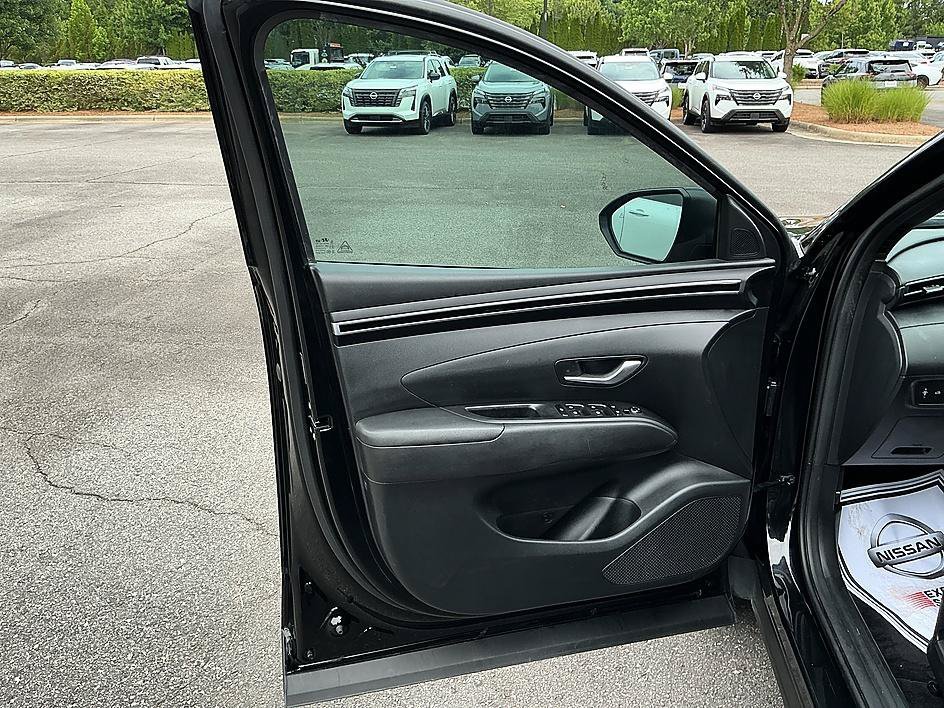 Used 2024 Phantom Black Hyundai SEL image 11