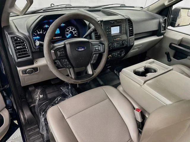 Used 2015 Blue Ford XL image 19