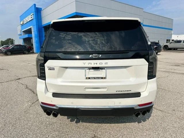 Used 2025 Iridescent Pearl Tricoat Chevrolet Premier image 4