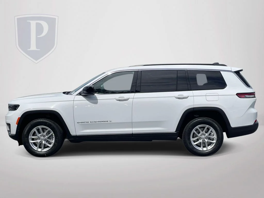 New 2026 Bright White Clearcoat Jeep Laredo image 5