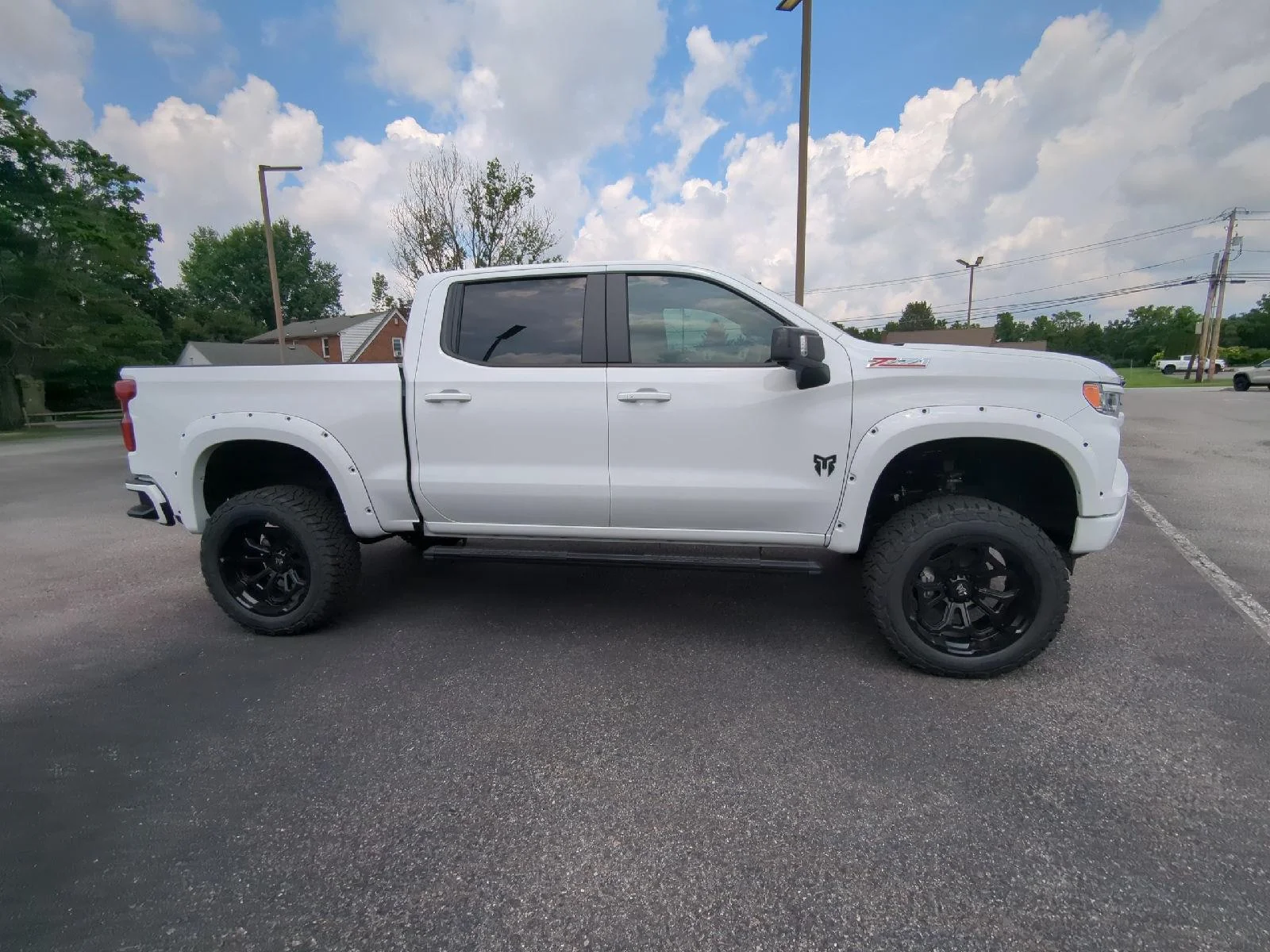 New 2026 Summit White Chevrolet RST image 32