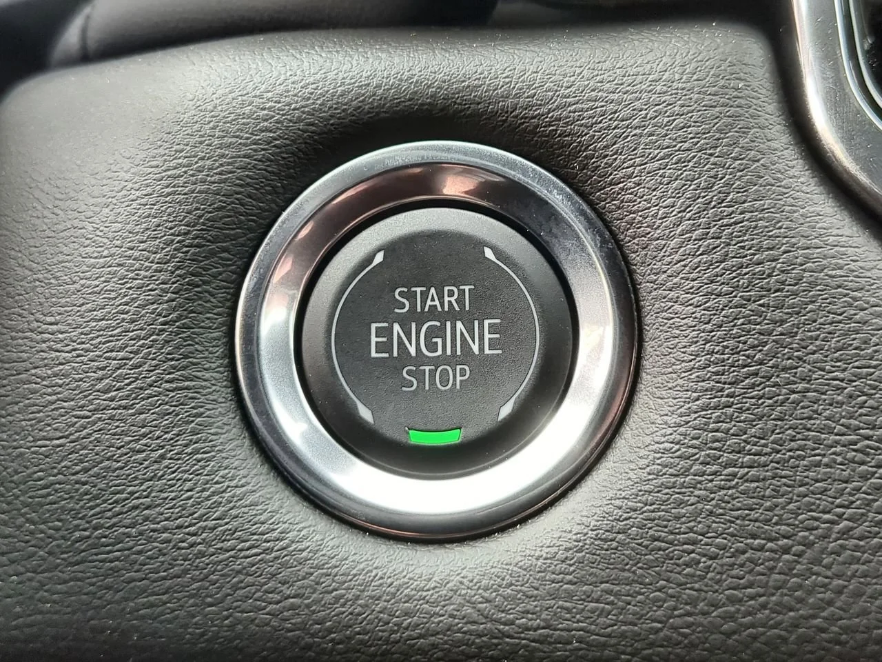 New 2026 Summit White GMC Elevation image 17