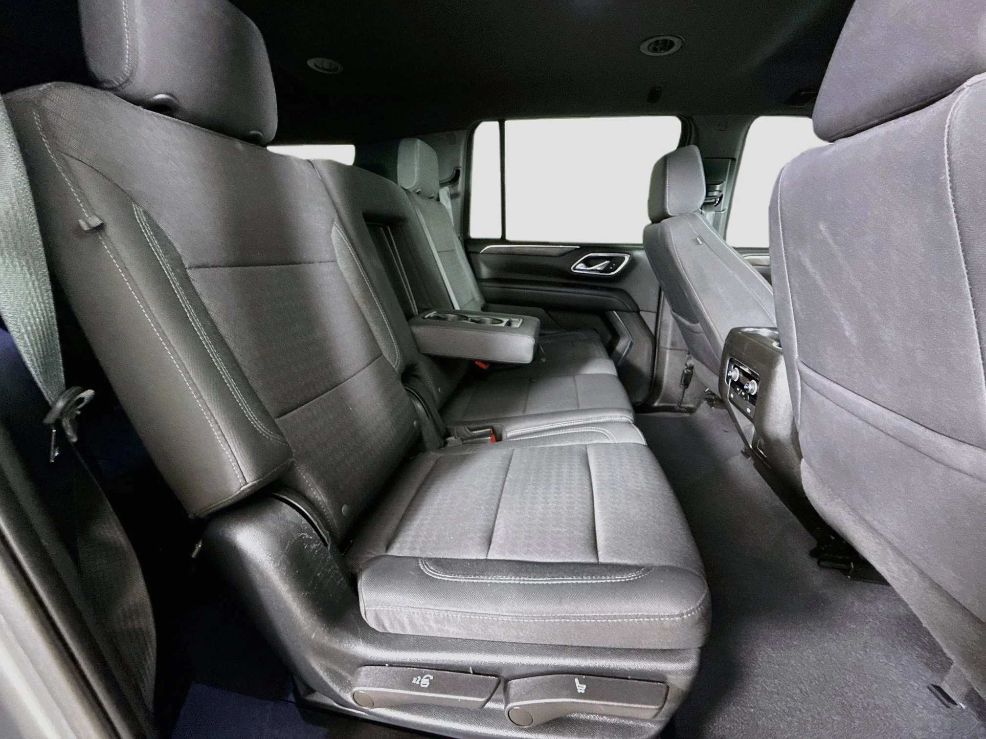 Used 2023 STERLING GRAY METALLIC Chevrolet LS image 29