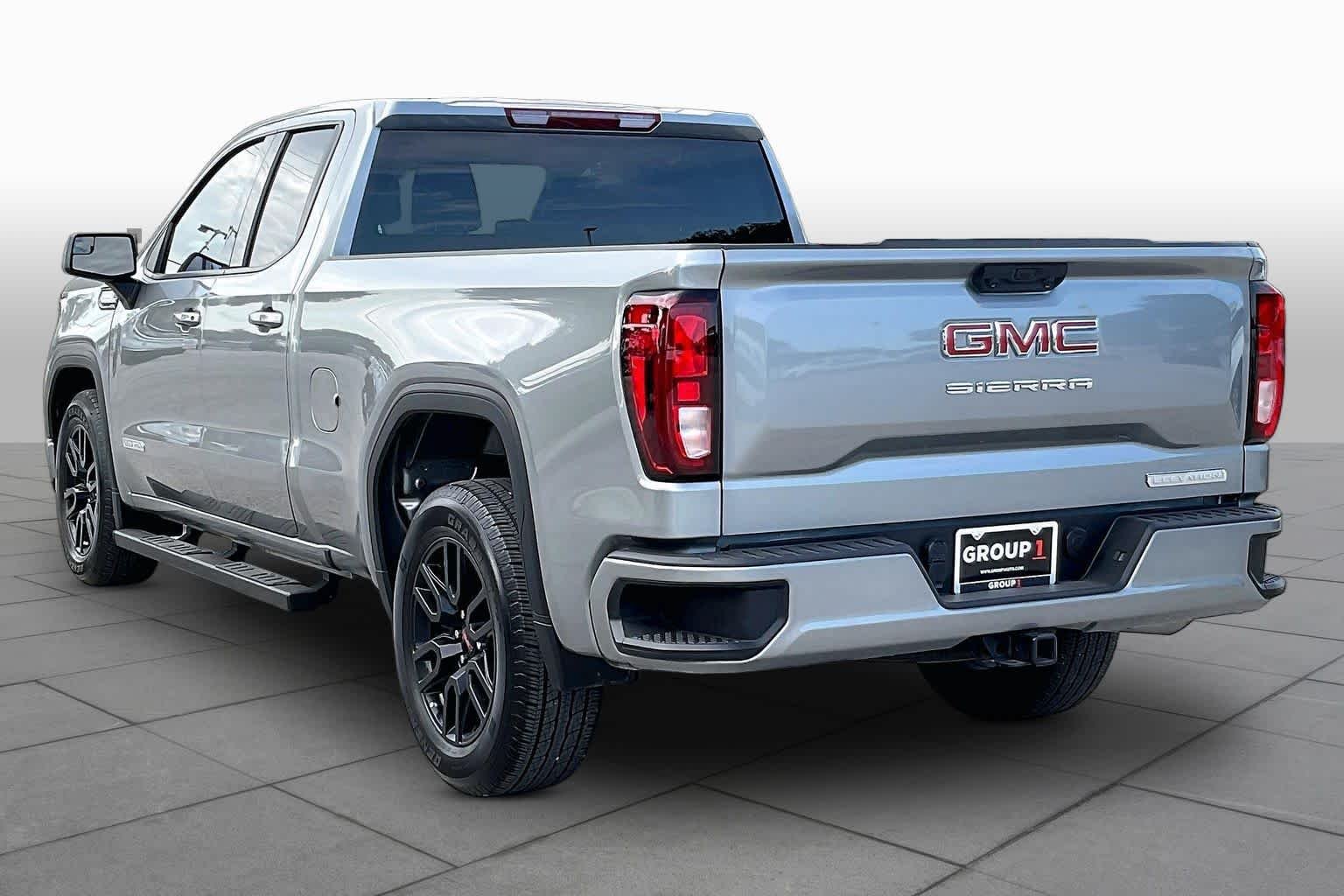 Used 2025 Sterling Metallic GMC Elevation image 12