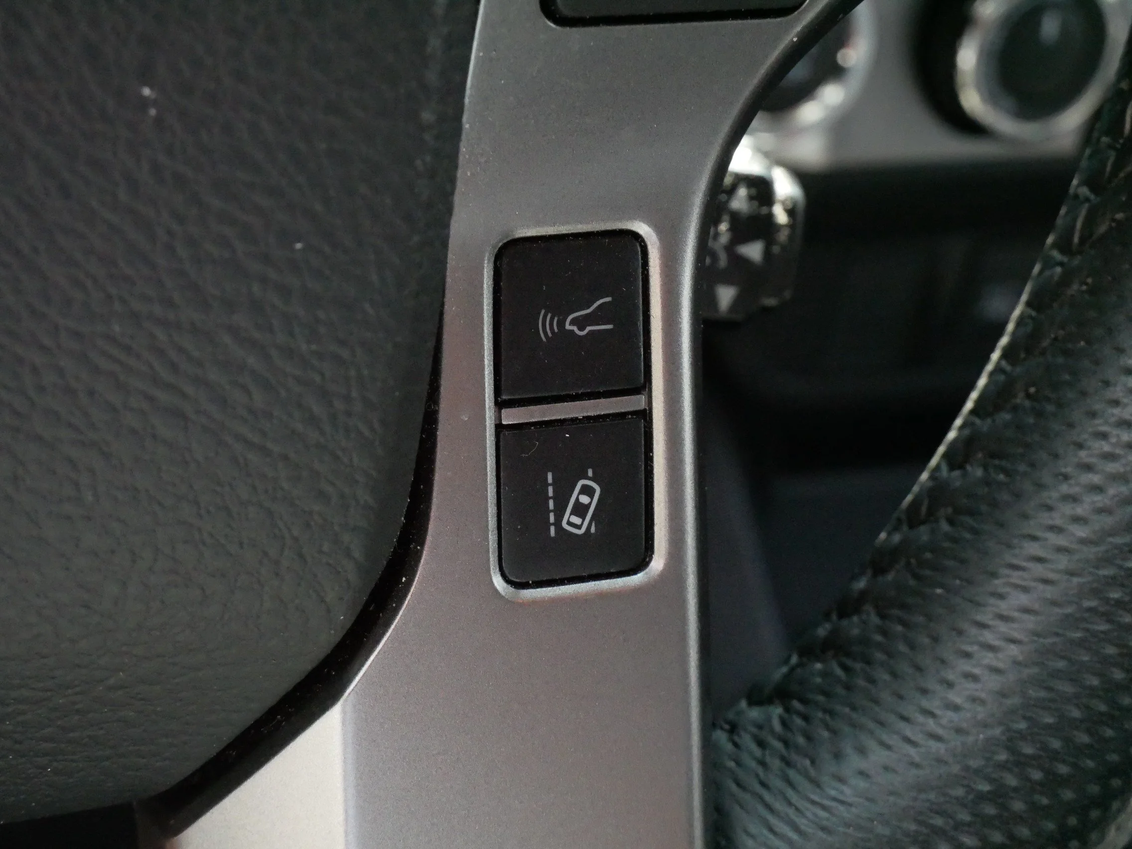 Used 2023 Magnetic Gray Metallic Toyota SR5 image 25