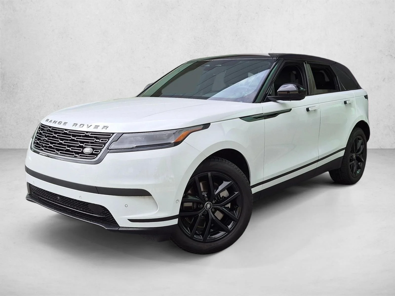 Used 2026 Fuji White Land Rover S image 1