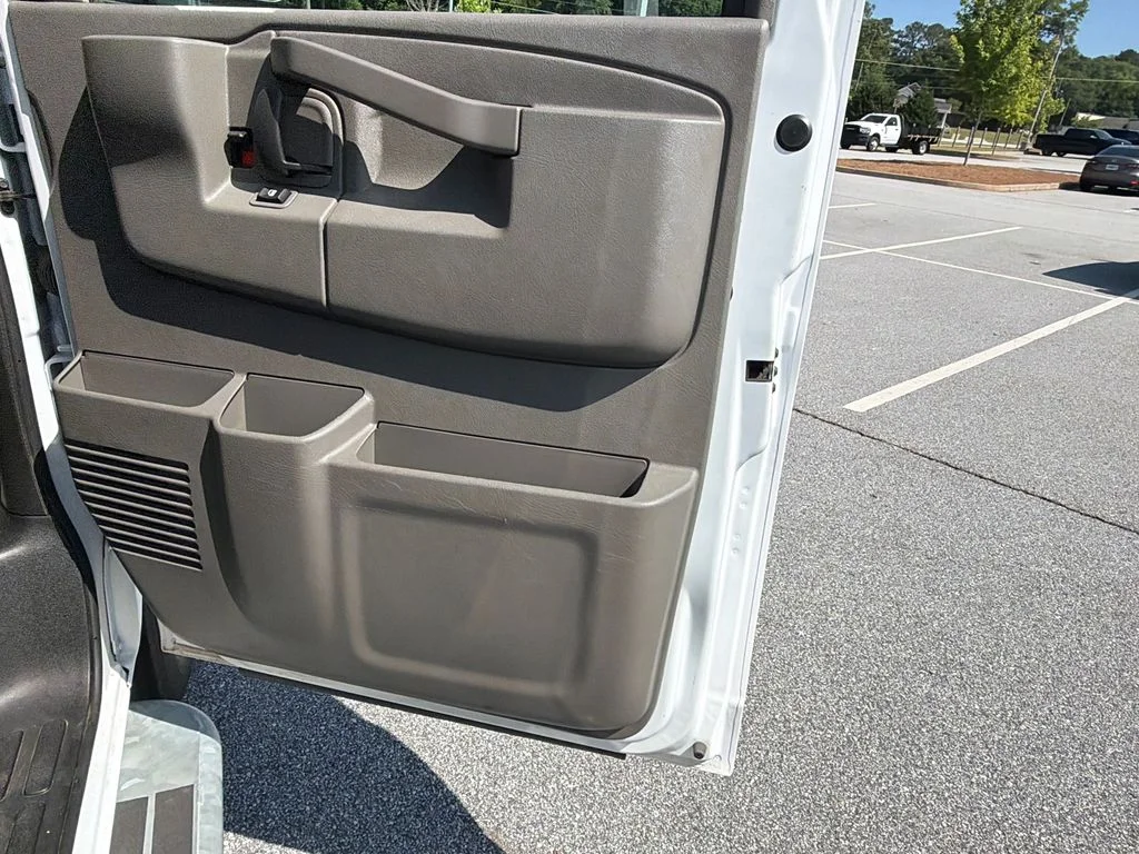 Used 2024 White GMC Work Van image 14