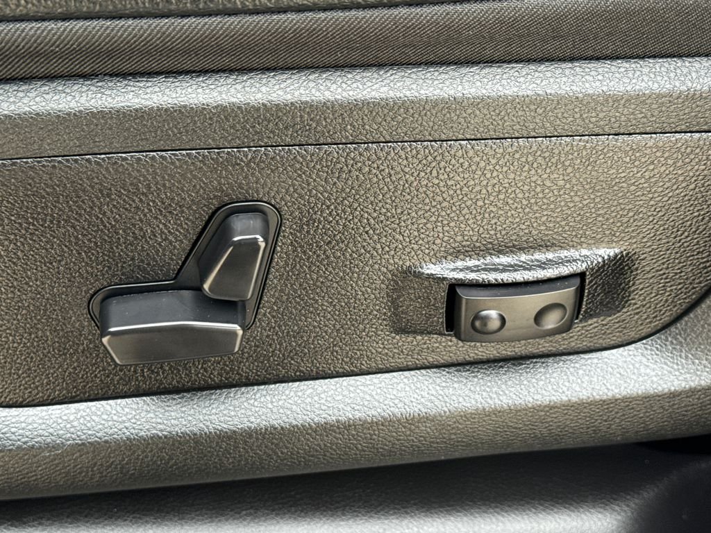Used 2024 White Ram Laramie image 21