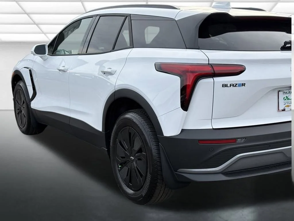 2026 Chevrolet Blazer EV LT - Photo 39