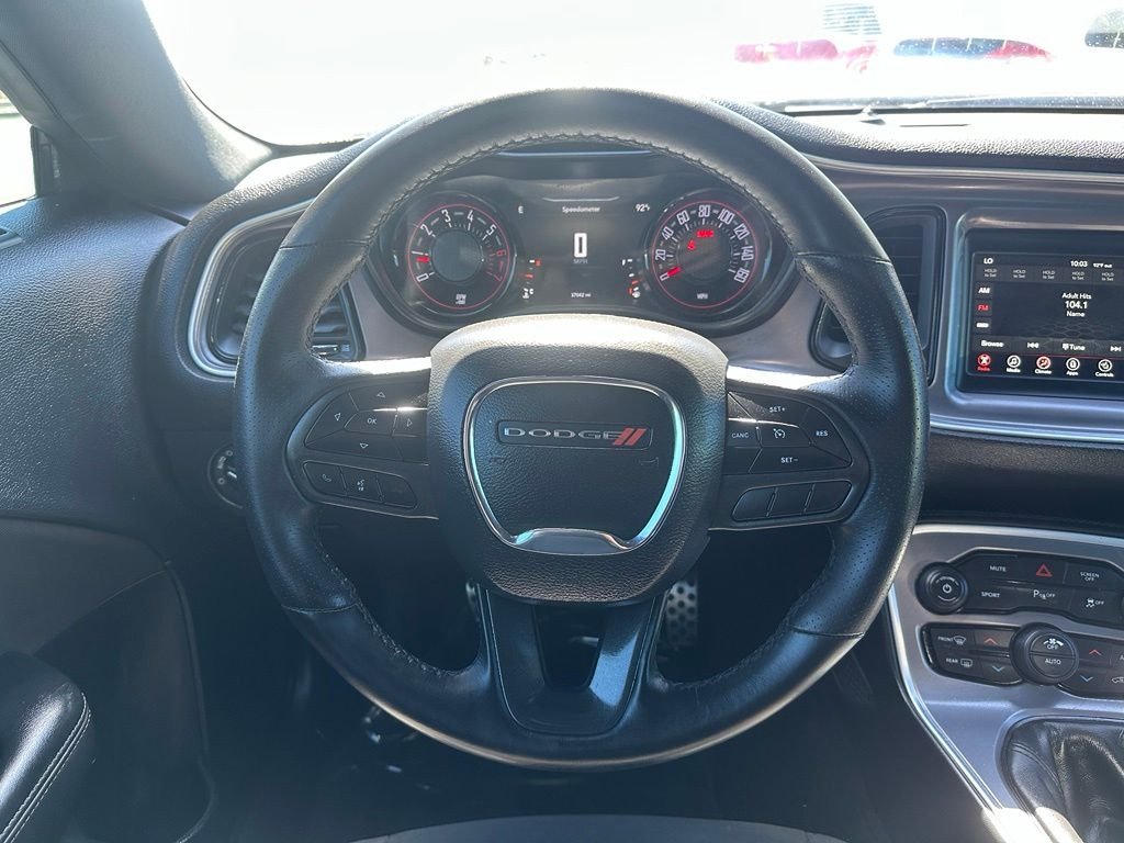 Used 2022  Dodge R/T image 9