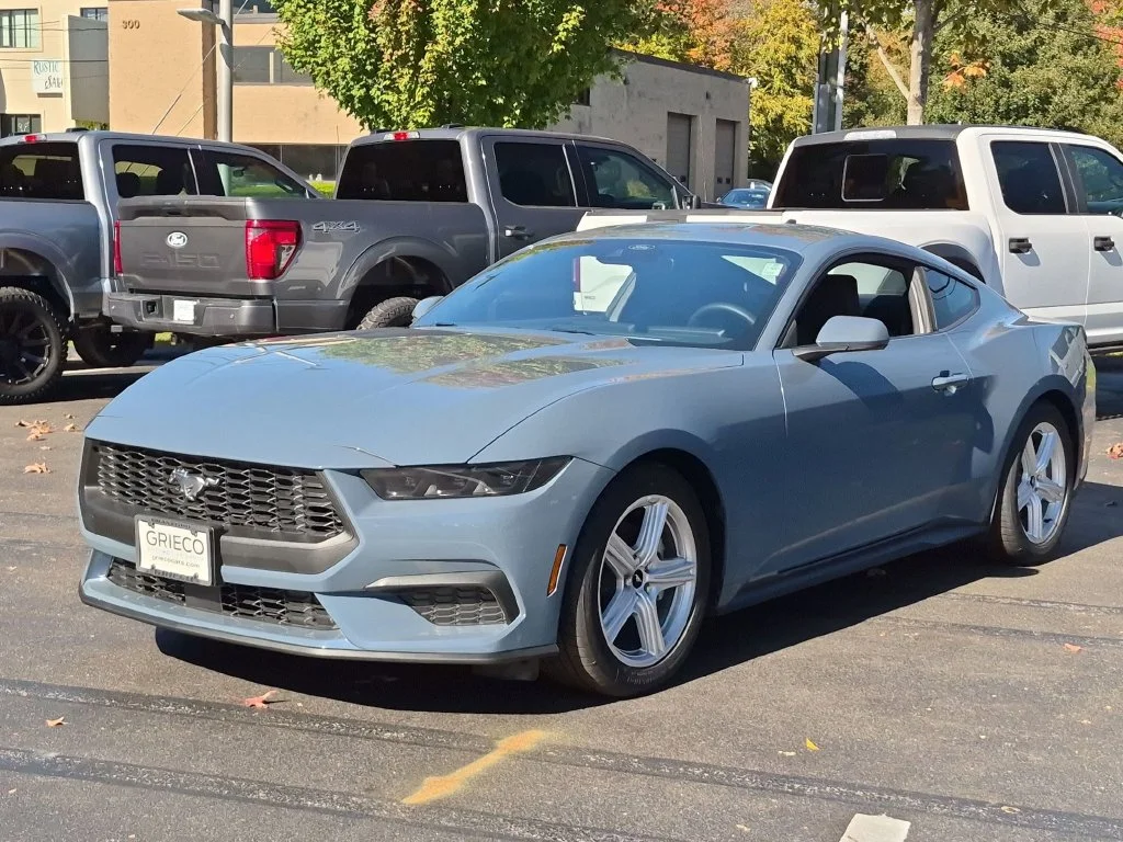 2026 Ford Mustang EcoBoost Fastback - Photo 8