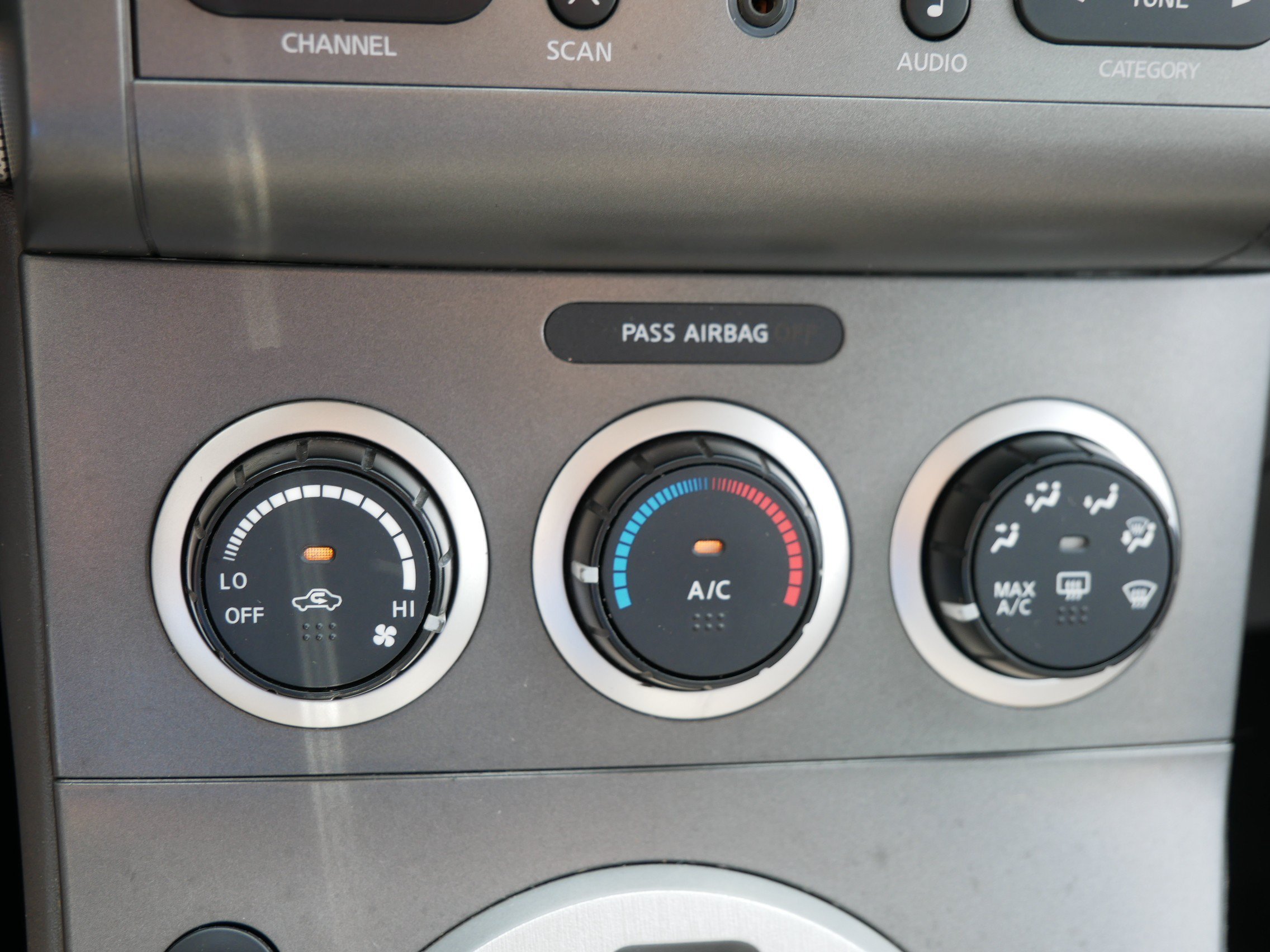 Used 2007 Black Nissan  image 22