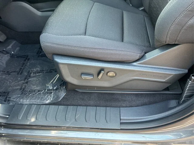 New 2026 Carbonized Gray Metallic Ford XLT image 40