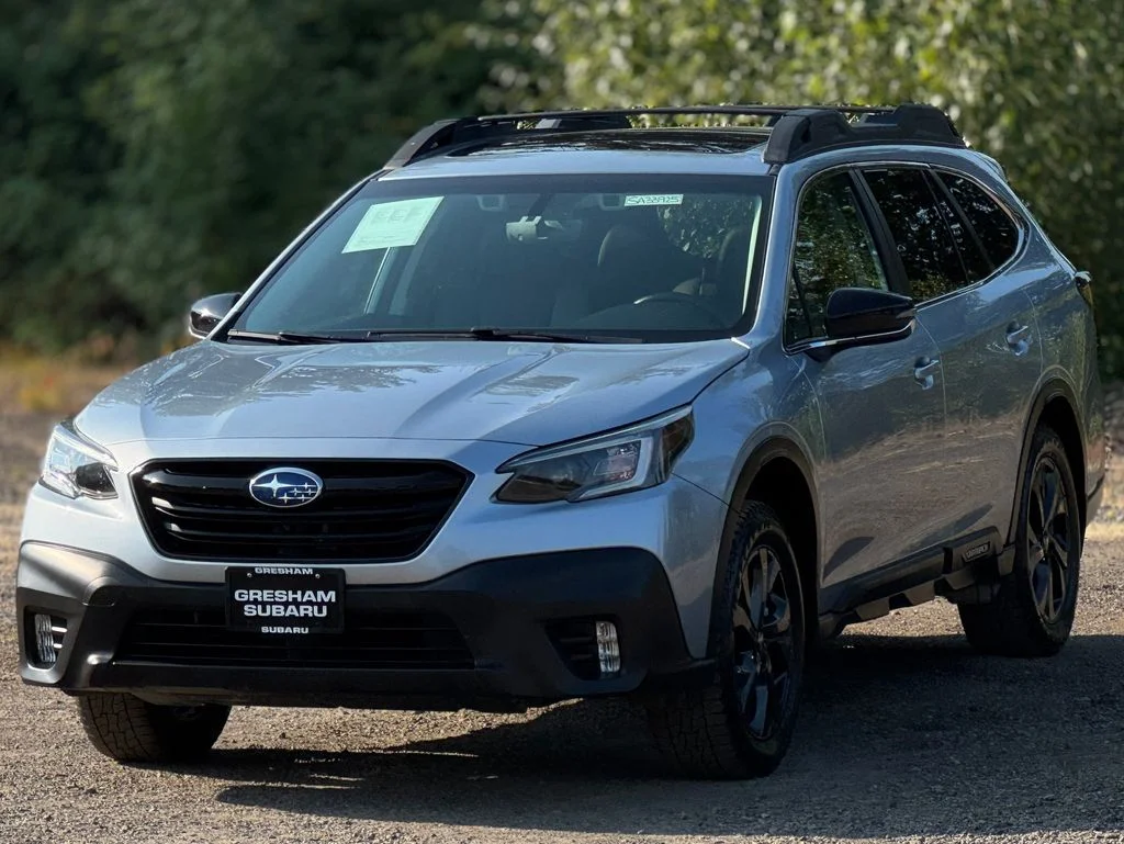 Used 2020 Silver Subaru Onyx Edition XT image 3